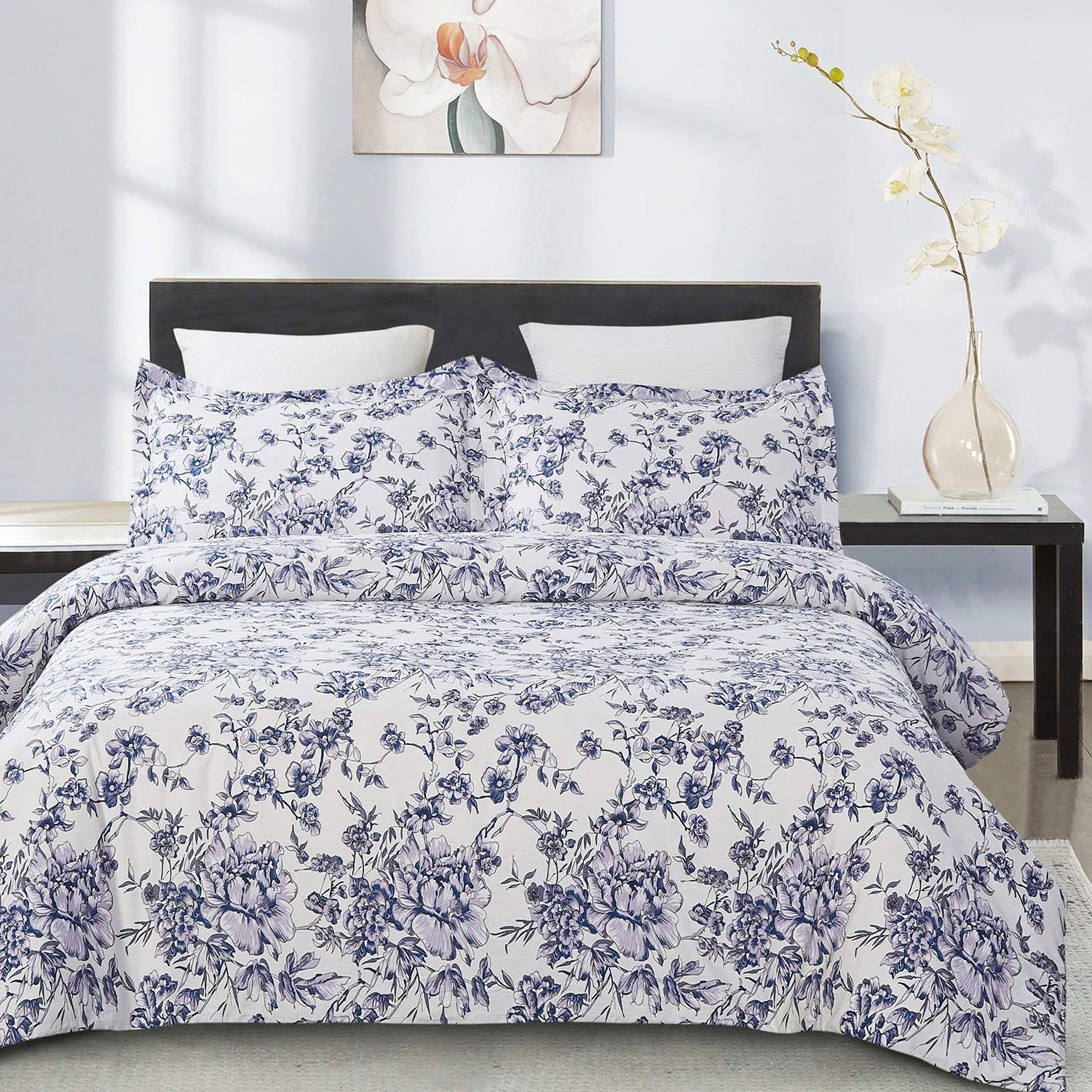 Blue and white duvet covers deals